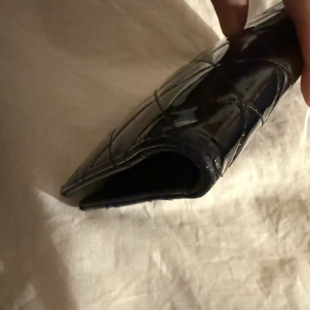 Chanel soft glossy patent leather wallet - Picture 5 of 12